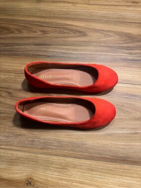 Ollio brand Red Faux Suede Slip-On Ballet Flats